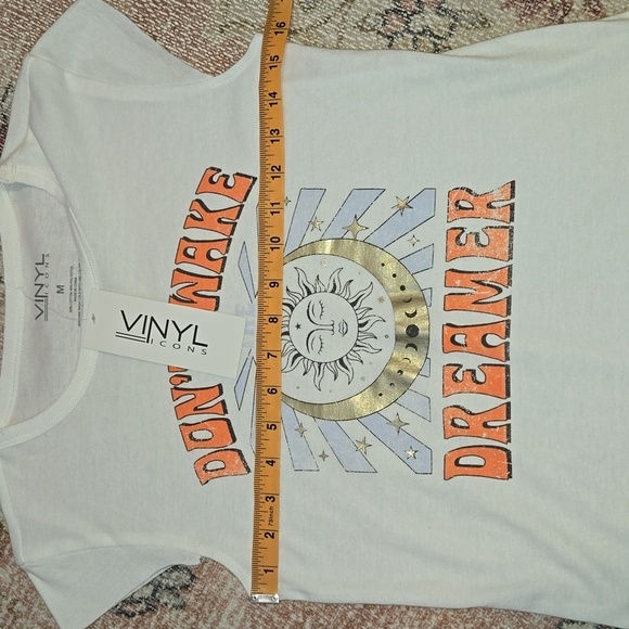 Vinyl Icons White Graphic Tee with Gold Sun and Moon Don't Wake The Dreamer Sz M - Picture 5 of 7